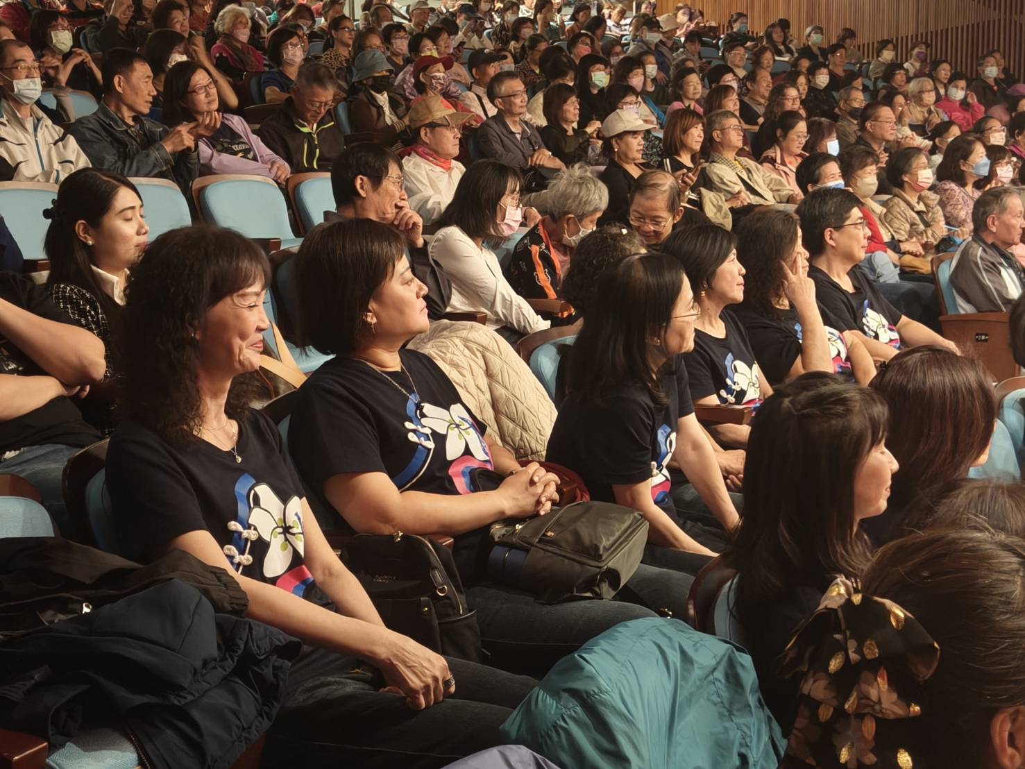 1582568 - 報新聞 Mega News