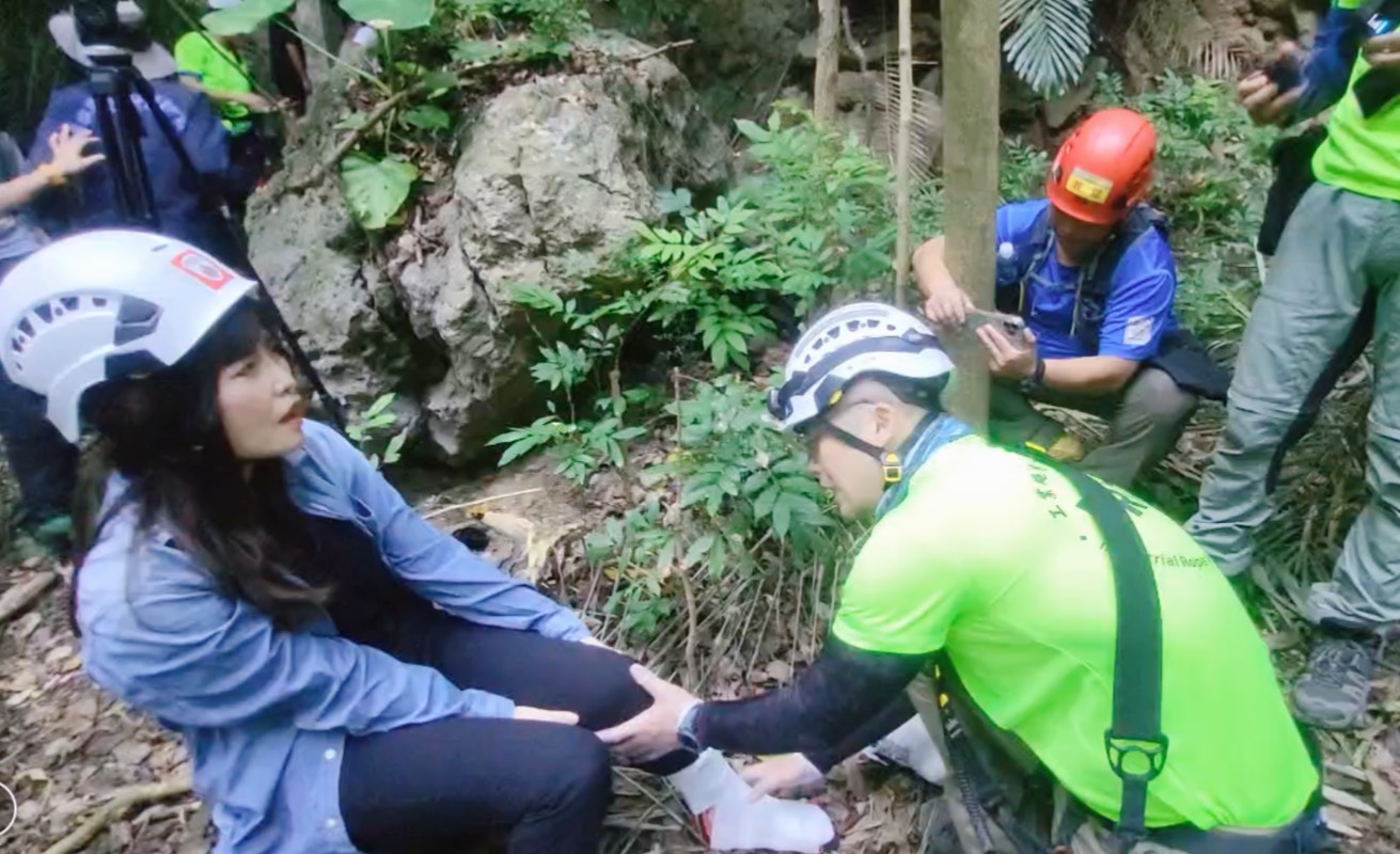 三位重量級貴賓勇闖柴山叢林！邱議瑩、李永得、陳美雅親演受困者　用行動支持《ORT搜索救援訓練》、為高雄淺山安全把關 - https://www.watchmedia01.com