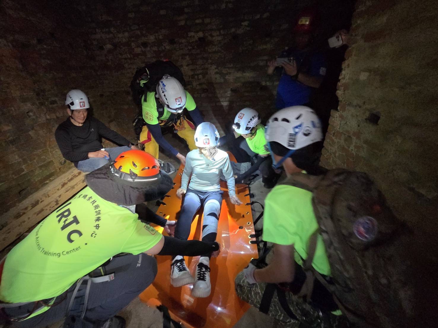 三位重量級貴賓勇闖柴山叢林！邱議瑩、李永得、陳美雅親演受困者　用行動支持《ORT搜索救援訓練》、為高雄淺山安全把關 - https://www.watchmedia01.com