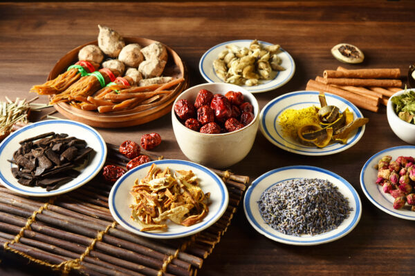 以漢方食材呈現食養日常，呼應天記溫潤與簡單的品牌調性。（圖／天記 TIANCHI、天一藥廠提供）