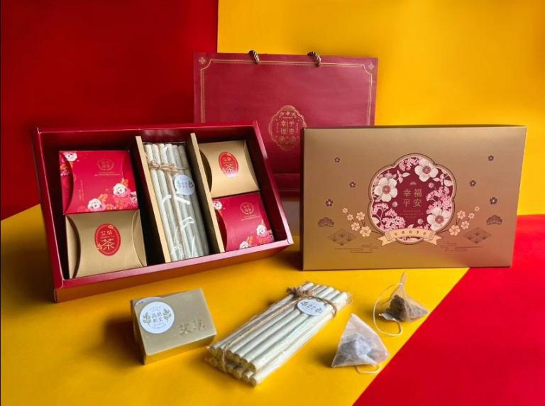 桃園市龍潭區高原社區發展協會「祈艾招福平安」禮盒。（圖╱桃竹苗分署提供）
