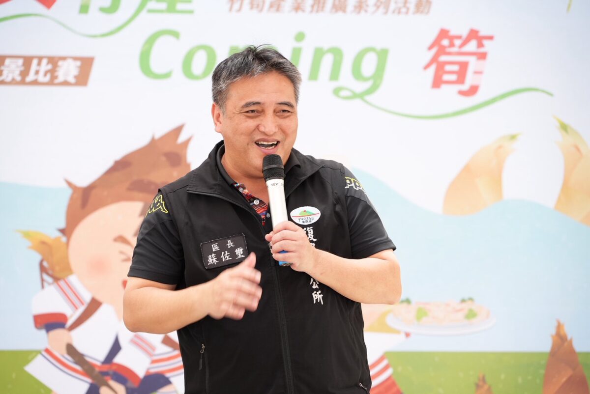 臺灣戲曲學院前進桃園大忠國小 高三生刀槍翻騰大秀真功夫 S 75702281 0