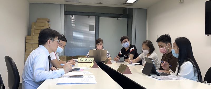 《圖說》協調人主持移工與雇主爭議協調會議。〈勞工局提供〉